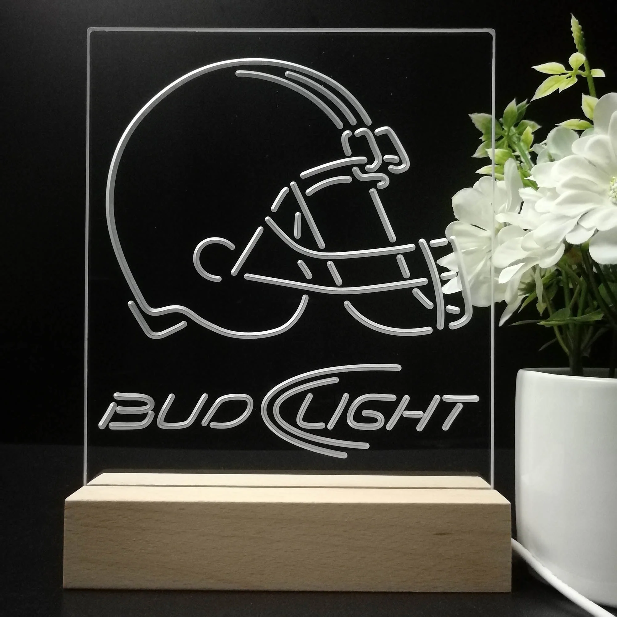Bud Light Cleveland Browns 3D Illusion Night Light Desk Lamp - Image 8