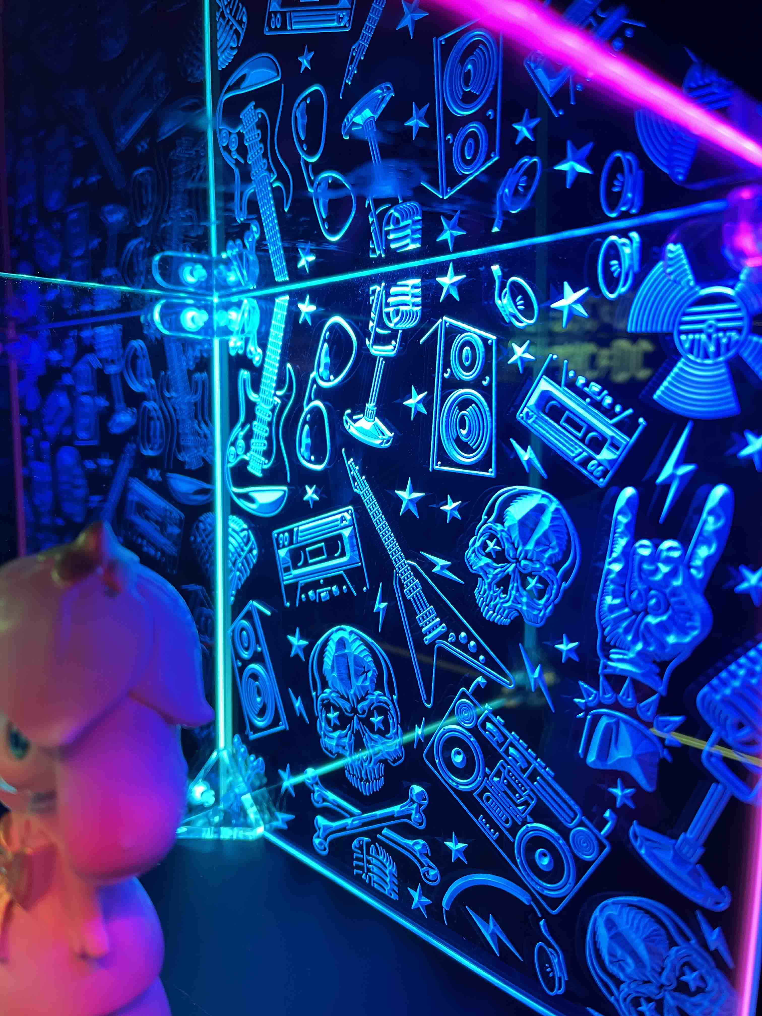 Custom Labubu LED Display Case For Labubu Collectibles - Image 12