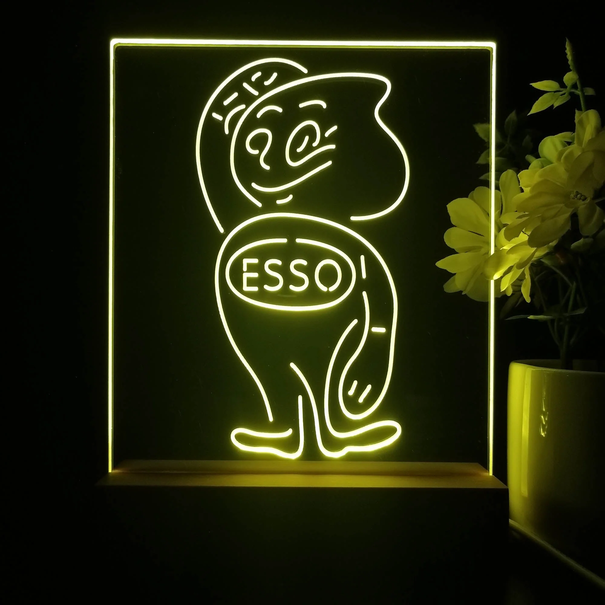 Esso Mascot Oil Gasoline 3D Illusion Night Light Desk Lamp - Image 2