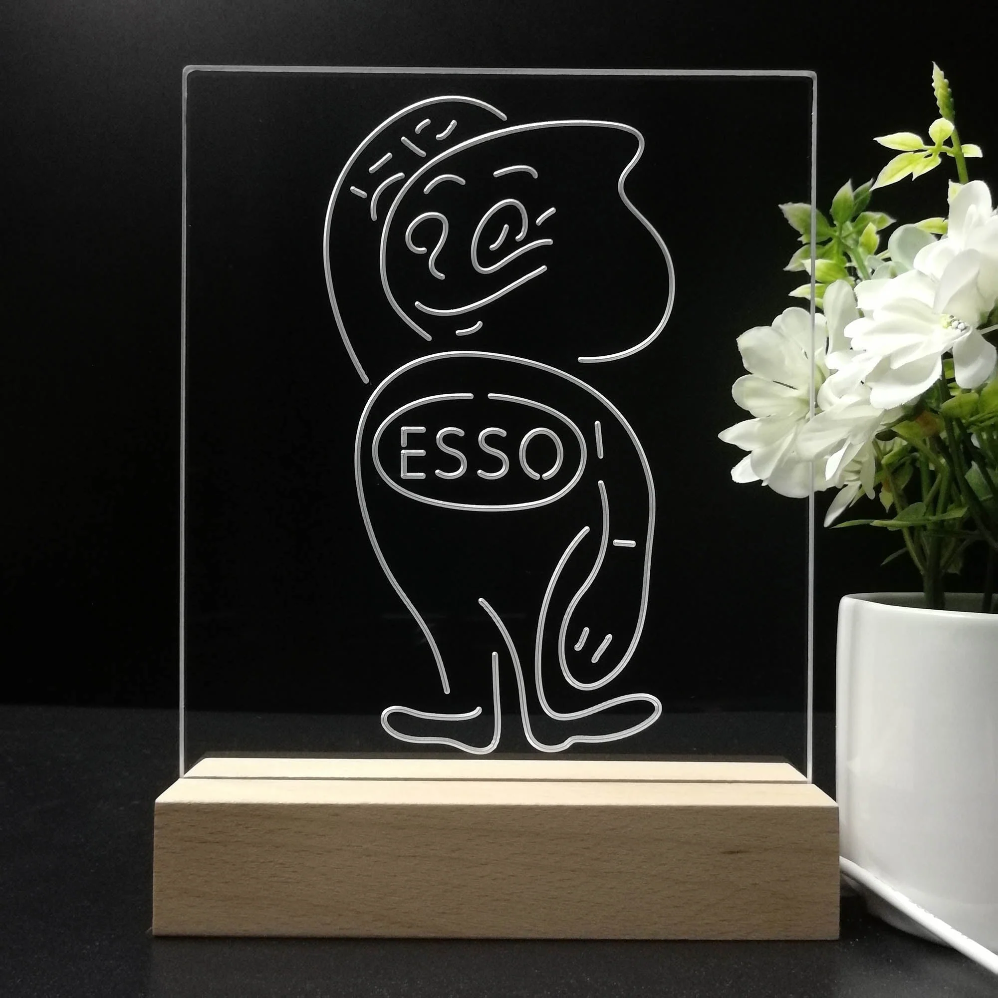 Esso Mascot Oil Gasoline 3D Illusion Night Light Desk Lamp - Image 8