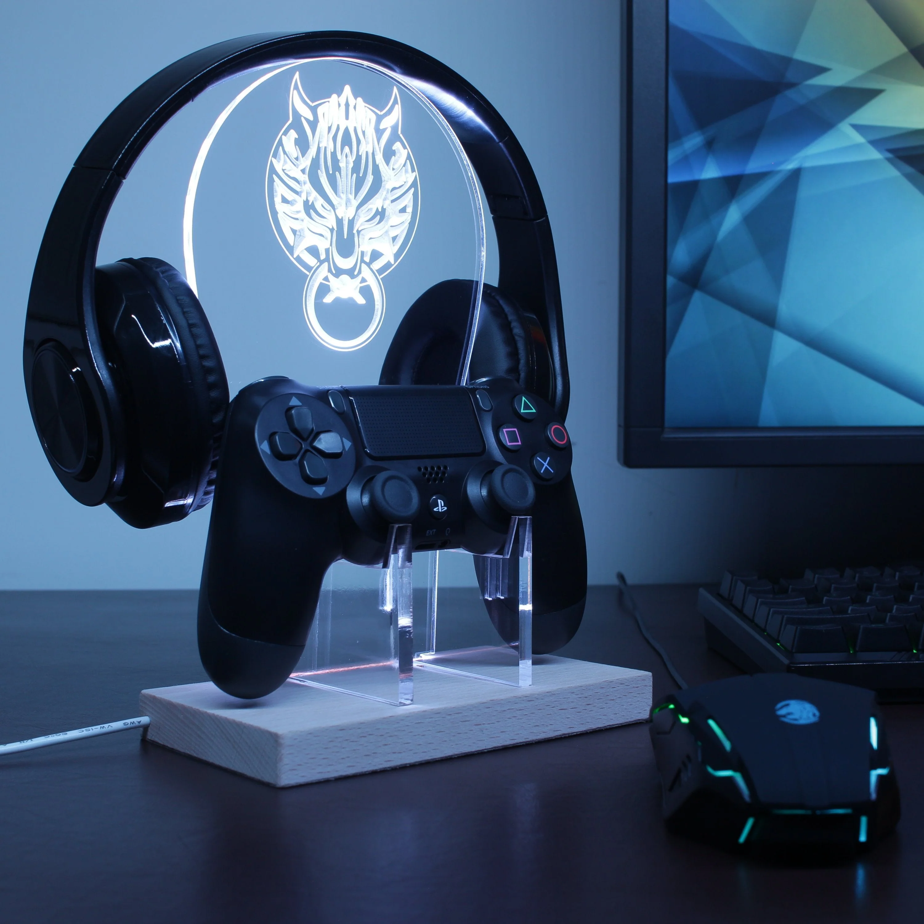 Final Fantasy VII: Advent Children LED Gaming Headset Controller Stand - Image 4