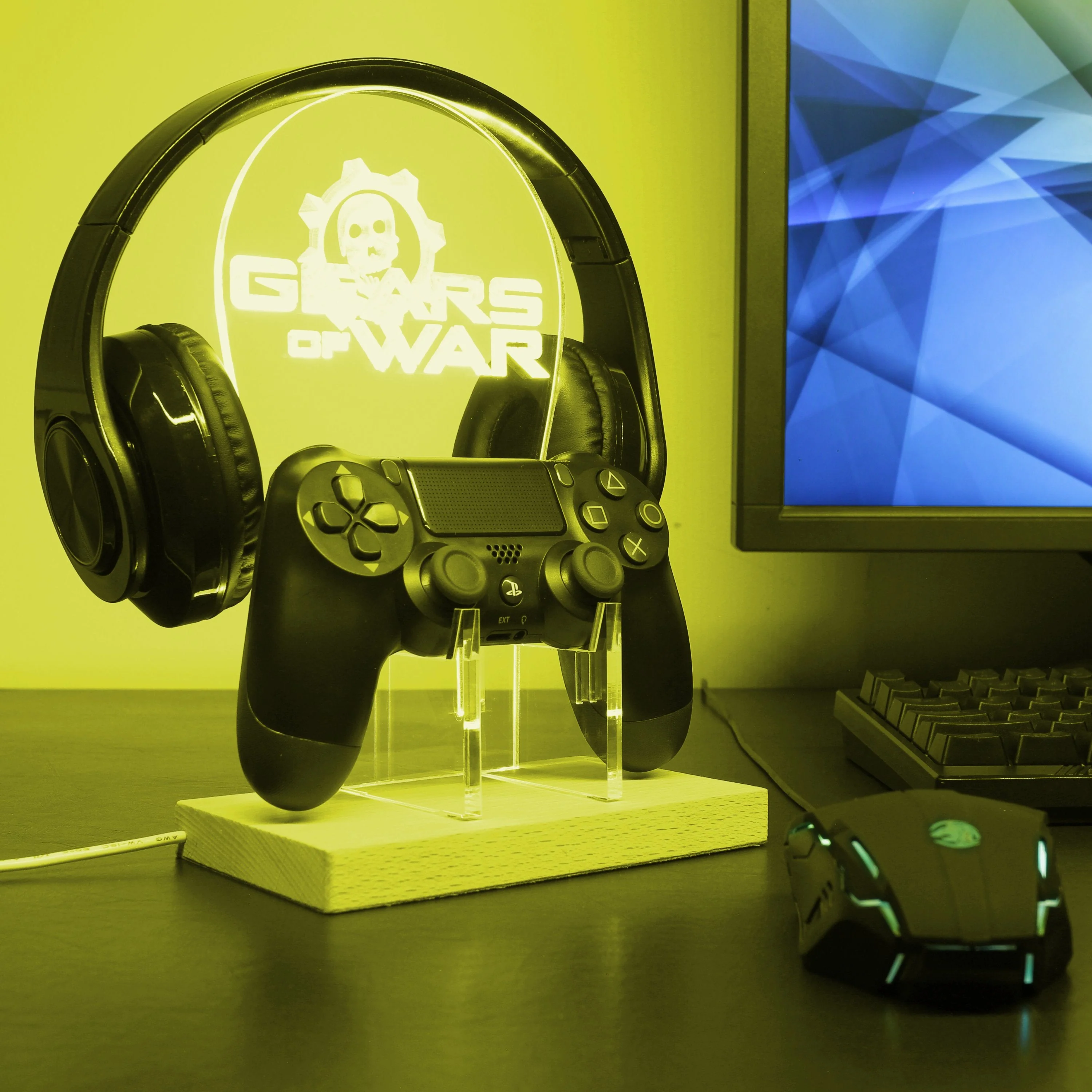 Gear of War 3 LED Gaming Headset Controller Stand