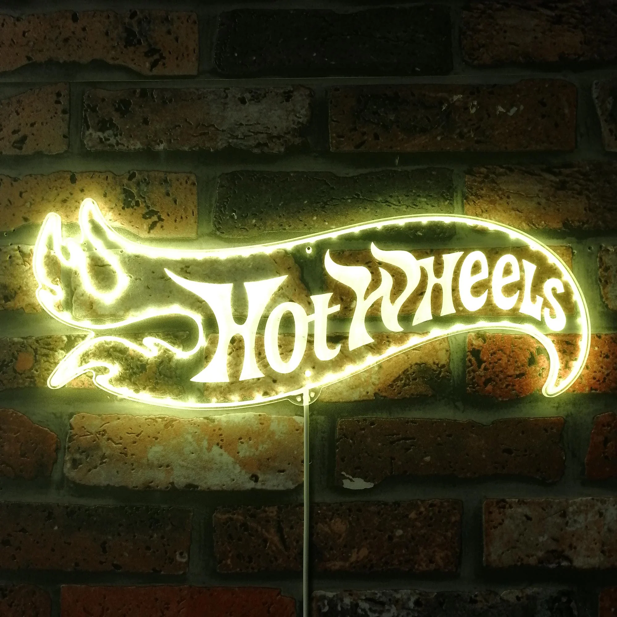 Hot Wheels Neon LED Sign with Dynamic RGB Colors - Image 8
