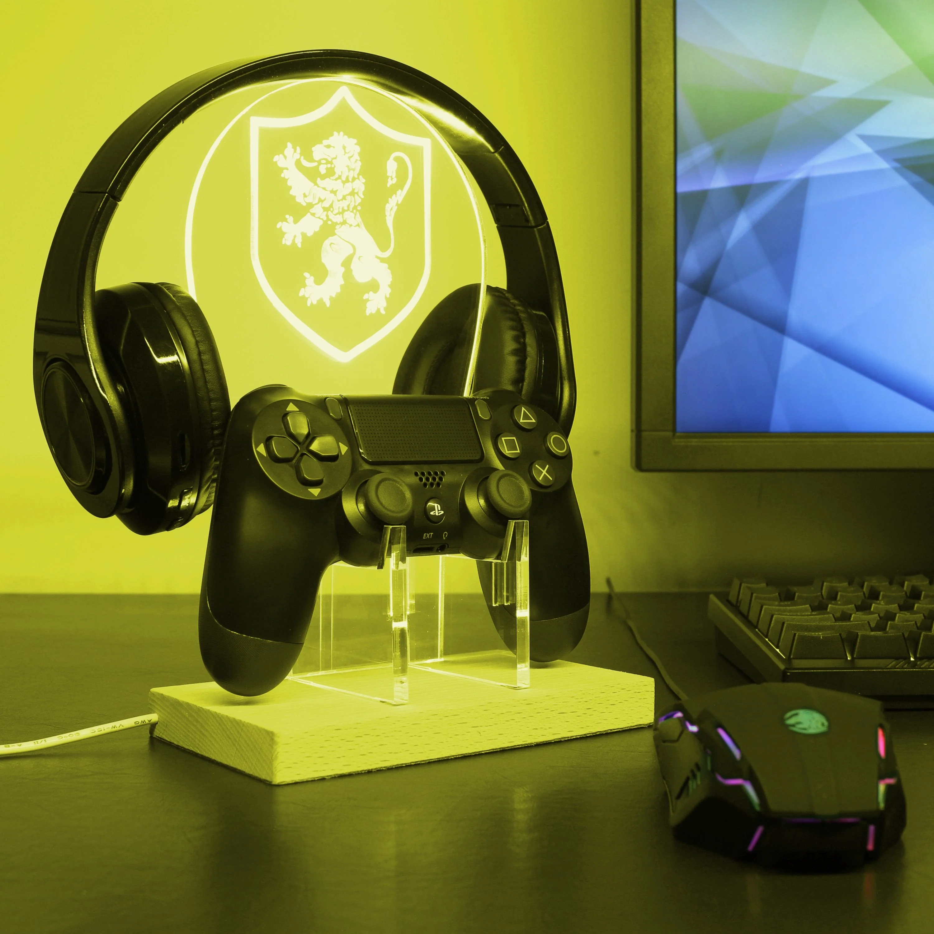 House Lannister Game of Thrones LED Gaming Headset Controller Stand | Gamer Gift Idea - Image 3