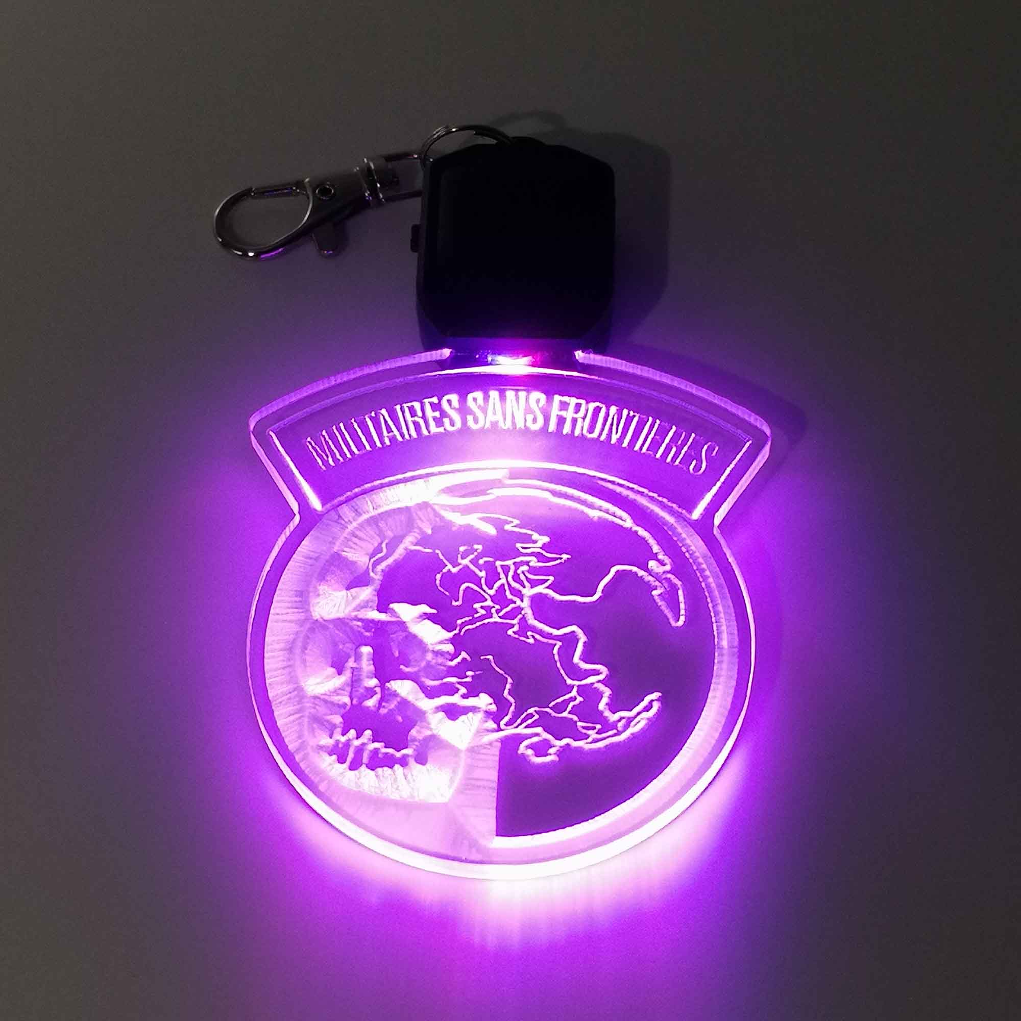 Metal Gear Militaires Sans Frontieres LED Light Acrylic Keychain , Christmas Tree Ornament - Image 4