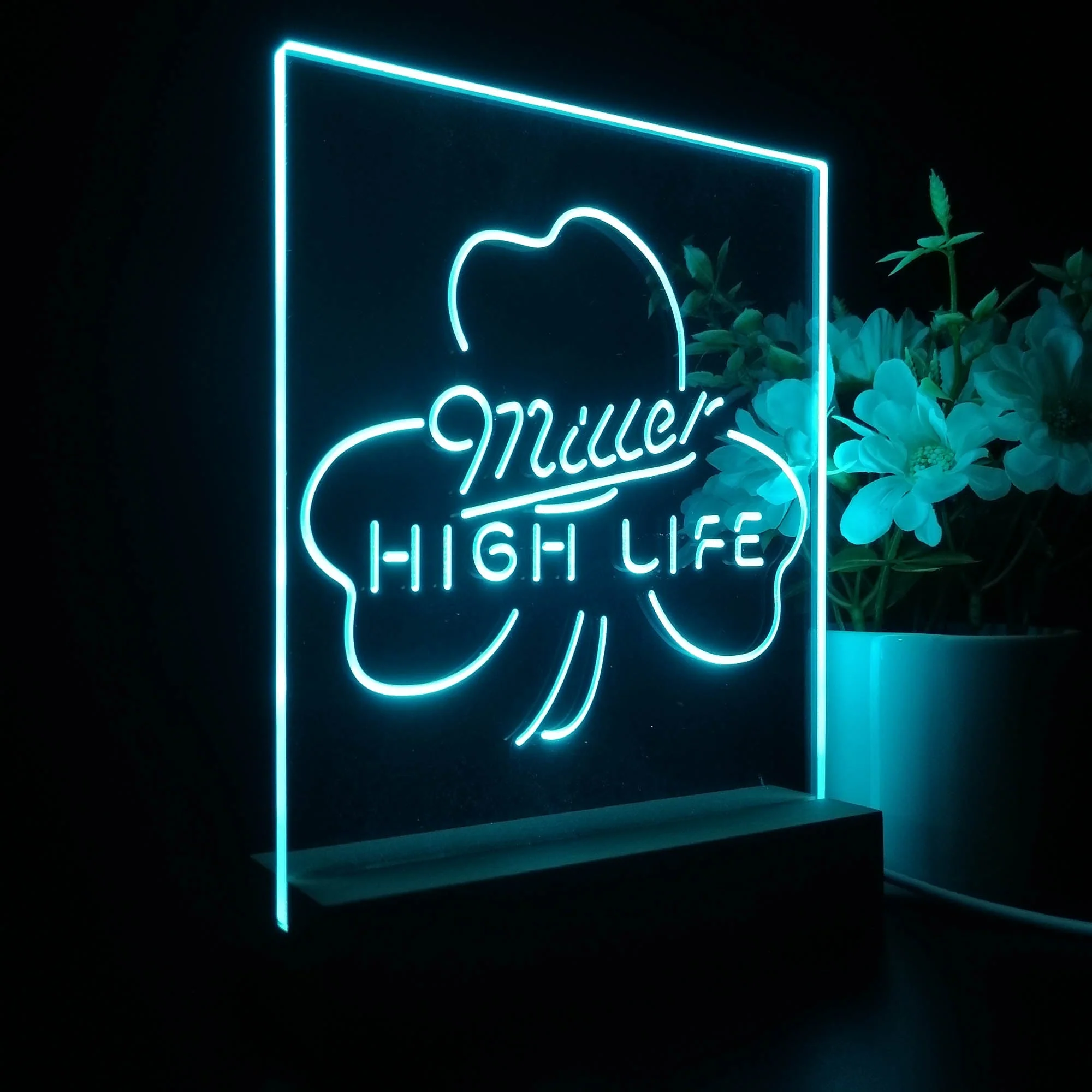 Miller High Life Shamrock 3D Illusion Night Light Desk Lamp - Image 5