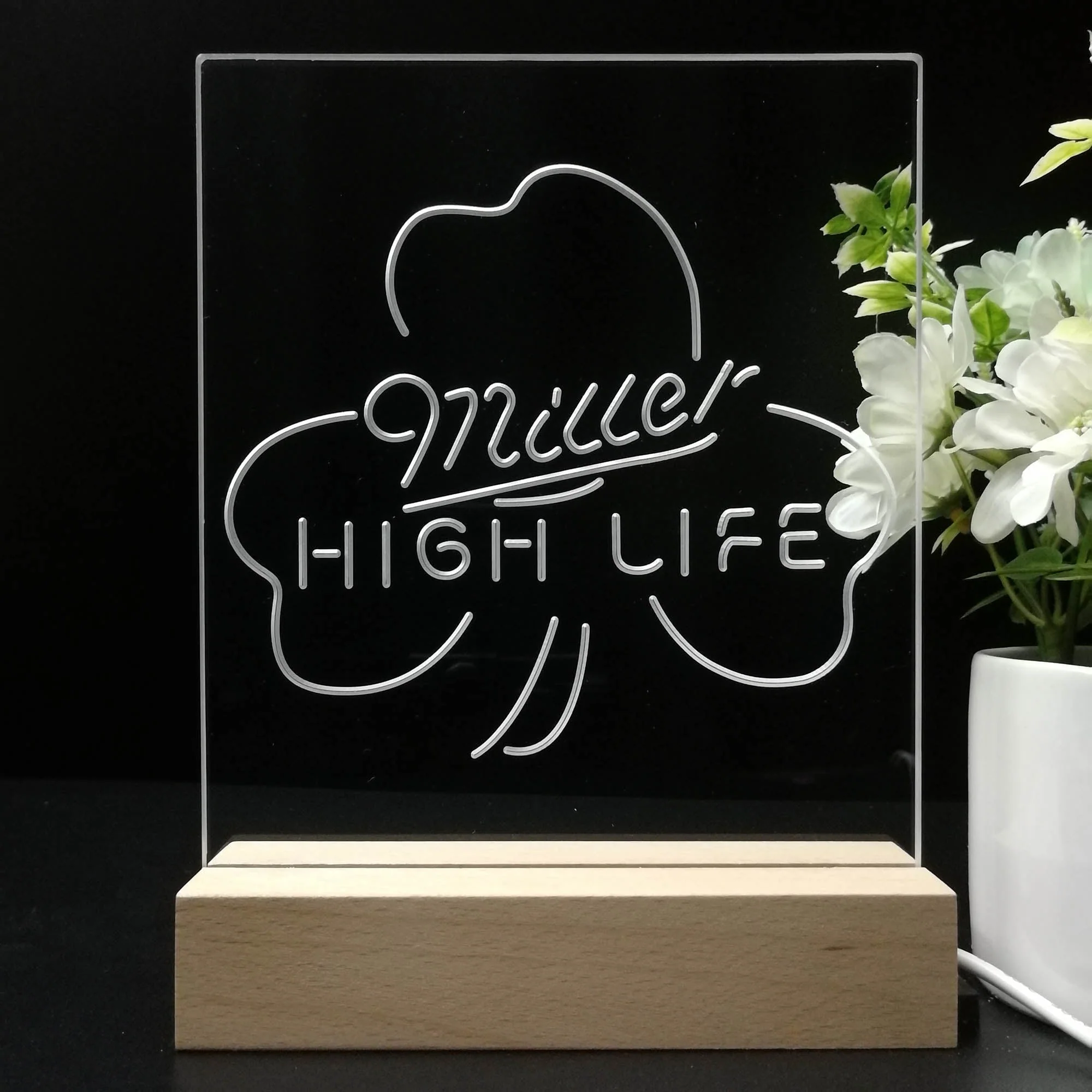 Miller High Life Shamrock 3D Illusion Night Light Desk Lamp - Image 8