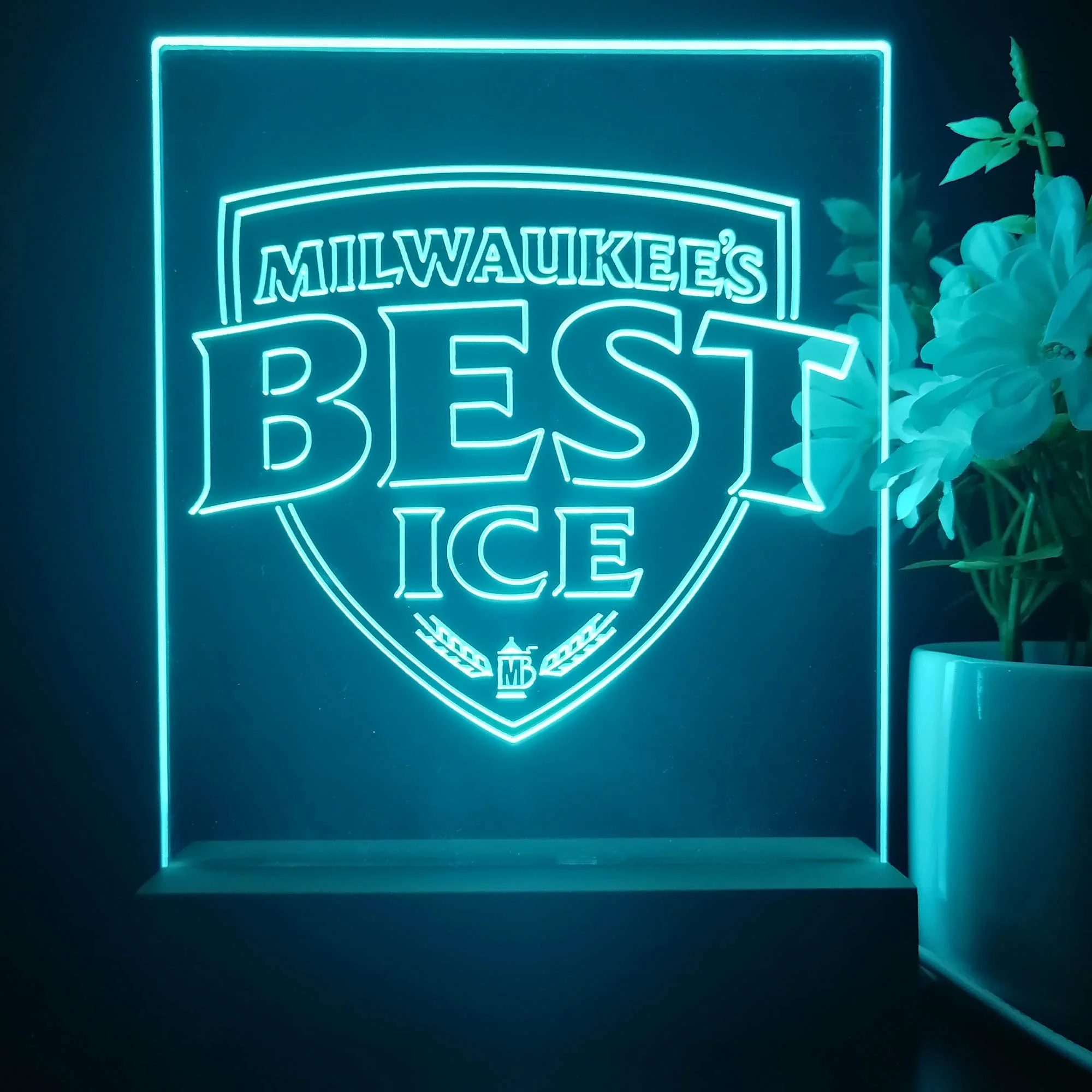 Milwakuee's Best Ice Beer 3D Illusion Night Light Desk Lamp