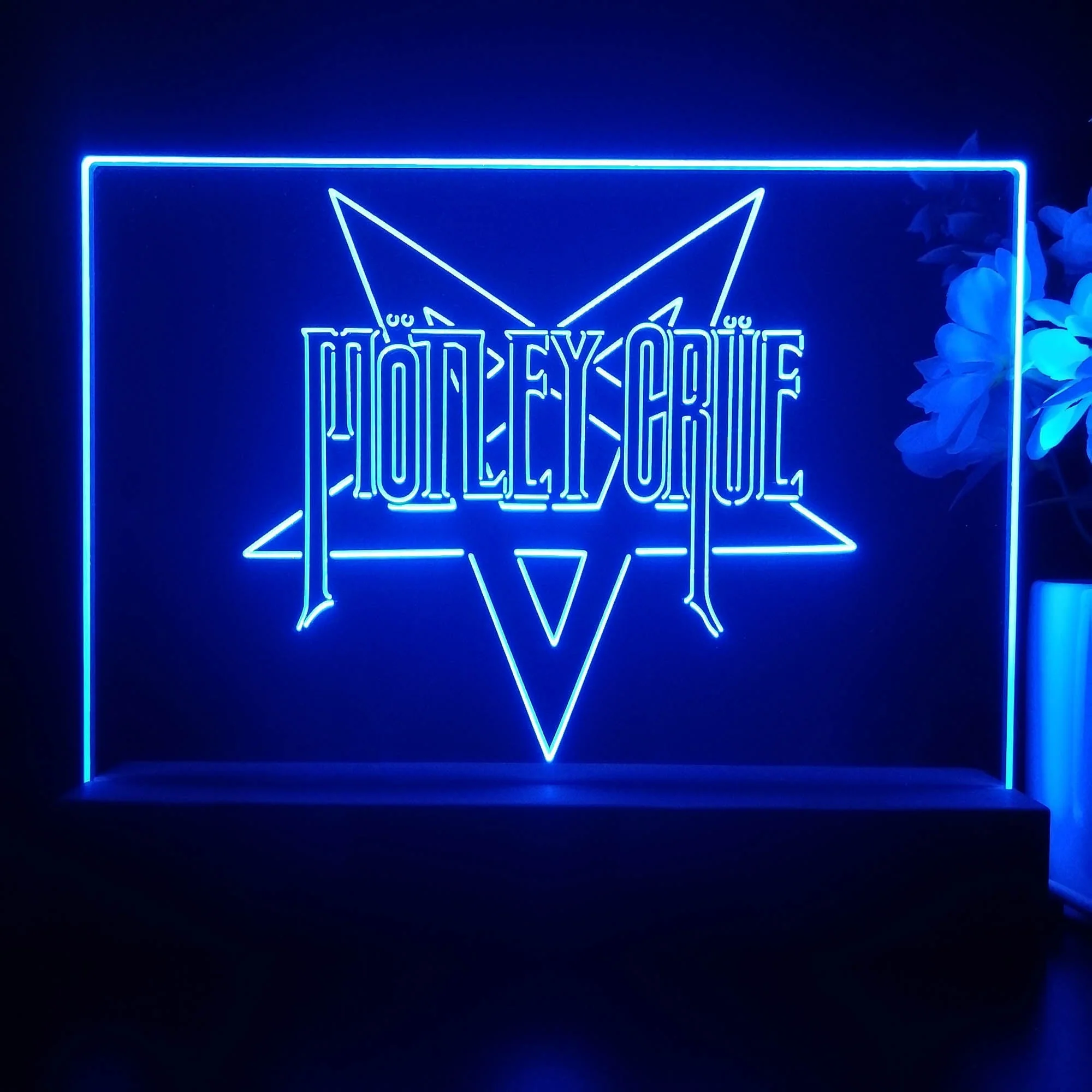 Motley Crue Star 3D Illusion Night Light Desk Lamp - Image 3