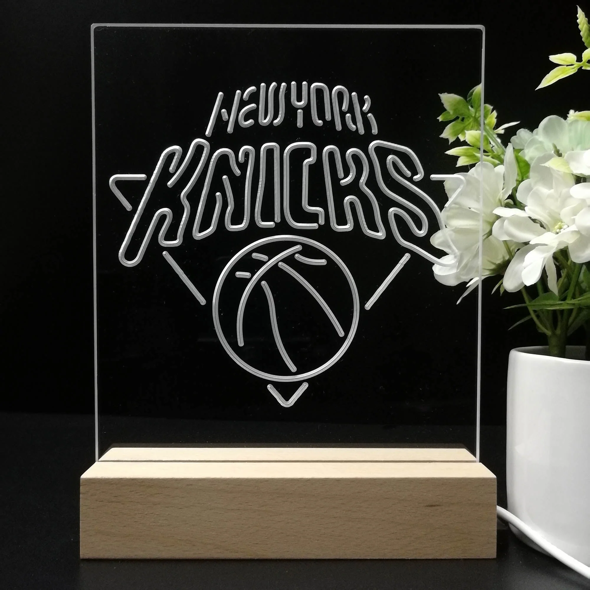New York Knicks Neon Sign Table Top Lamp - Image 8