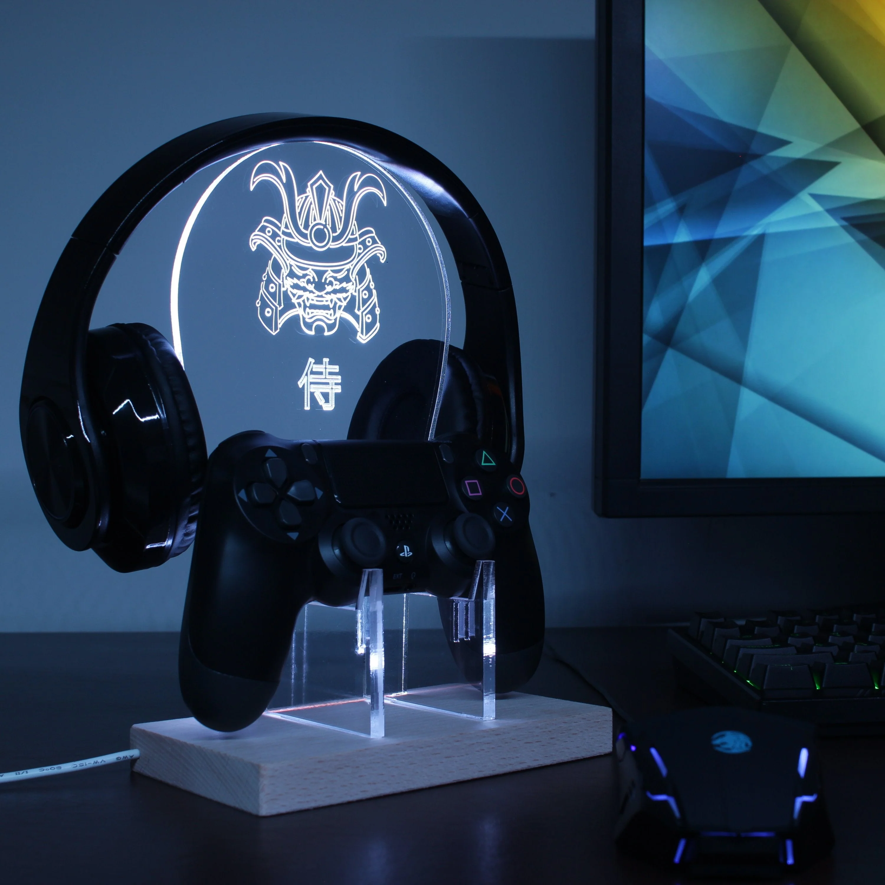 Samurai Helmet Japan LED Gaming Headset Controller Stand - Image 3