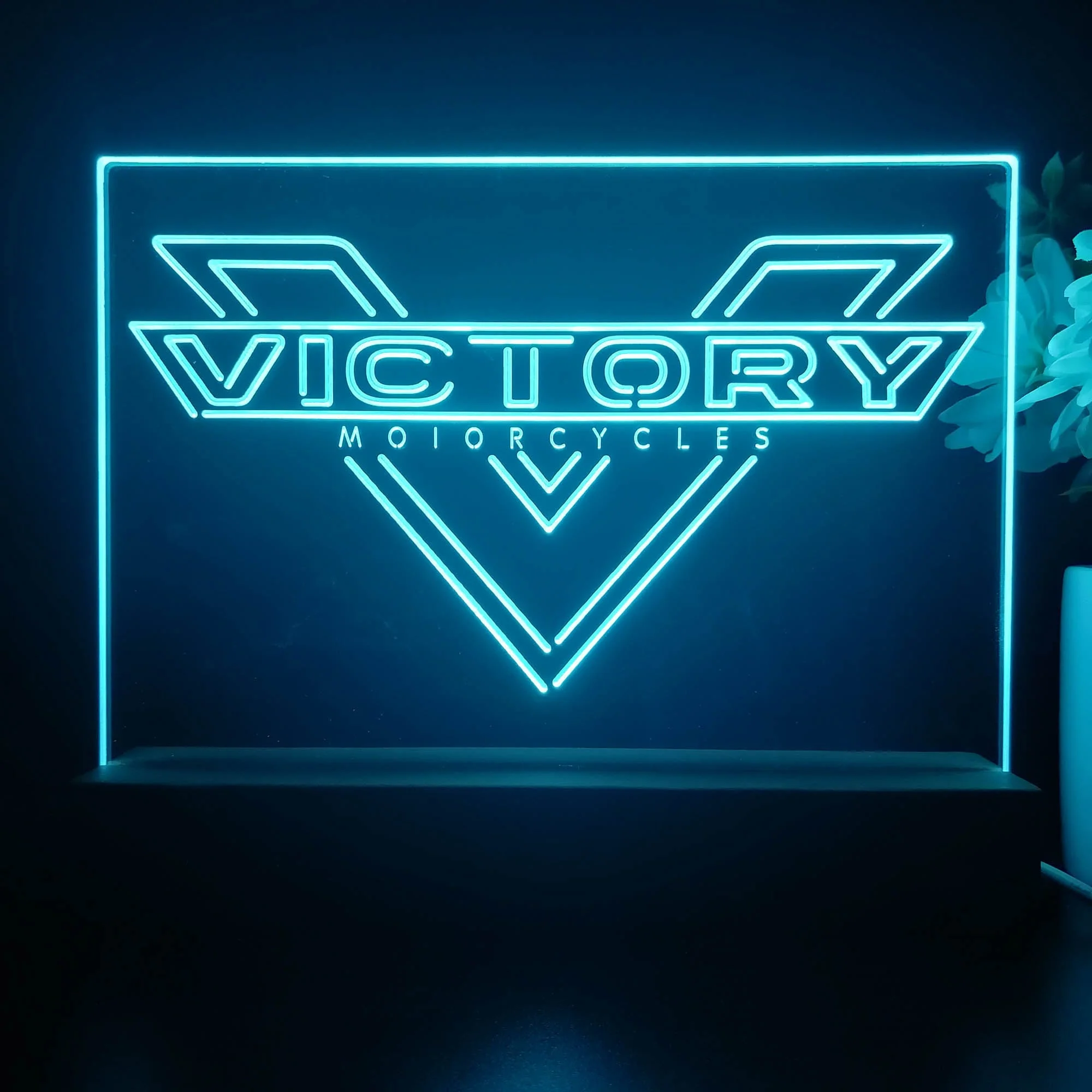 Victory Motorcycles 3D Illusion Night Light Desk Lamp - Image 4