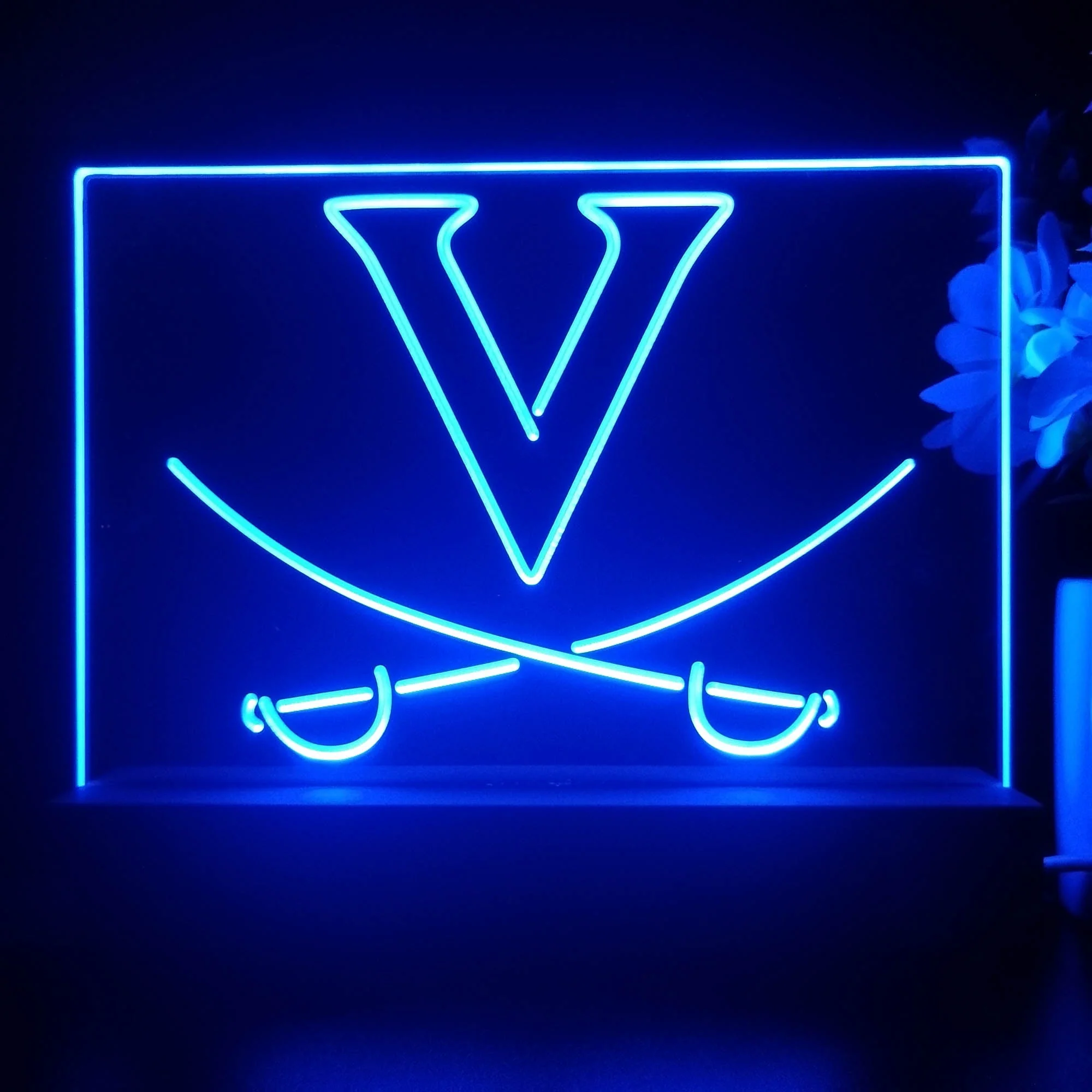 Virginia Cavaliers Night Light Pub Bar Lamp - Image 4