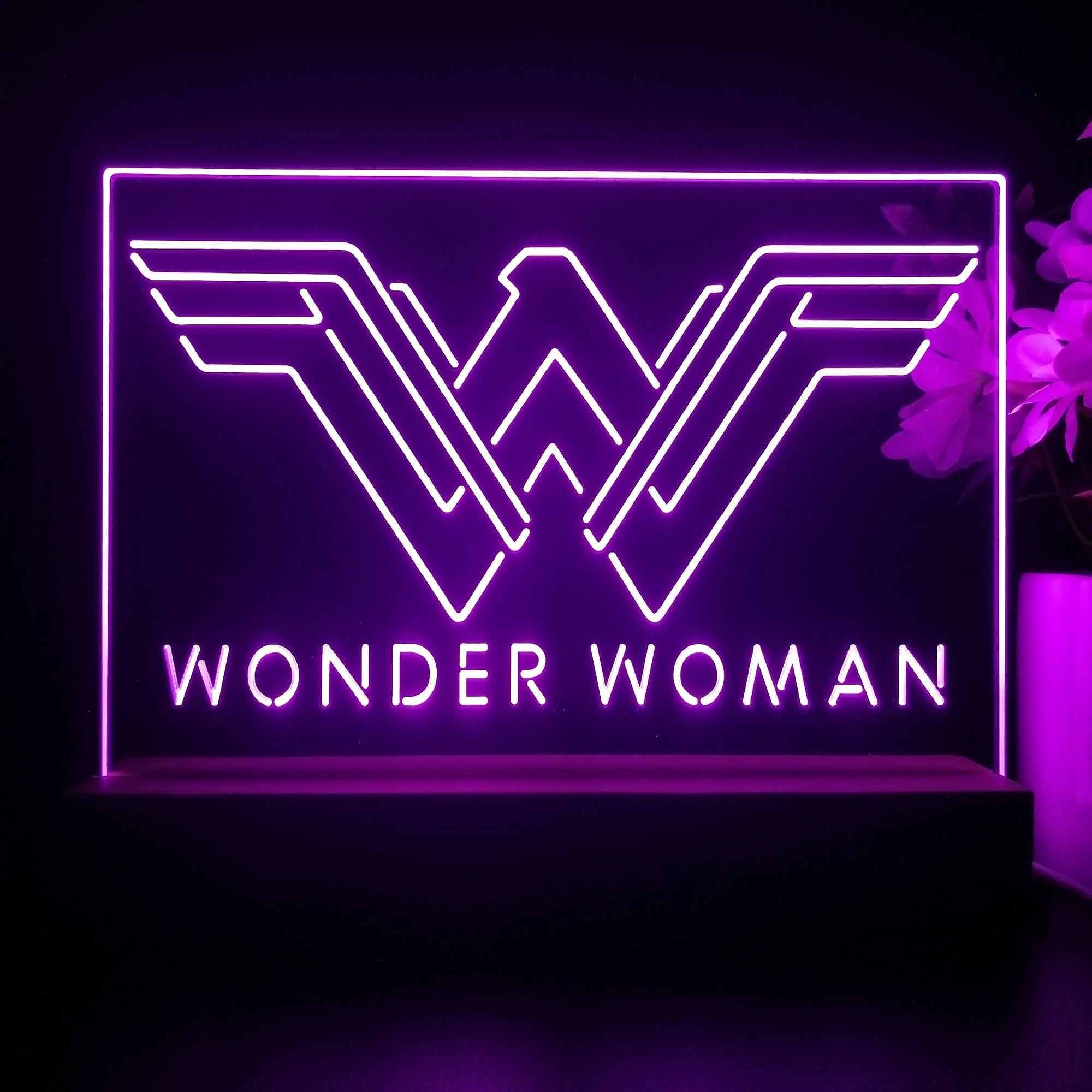 Wonder Woman 3D Illusion Night Light Desk Lamp - Image 3
